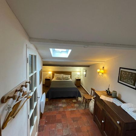 Chambres D' Hotes L'Escalo A Moutiers-Ste-Marie 무스티에생마리 외부 사진