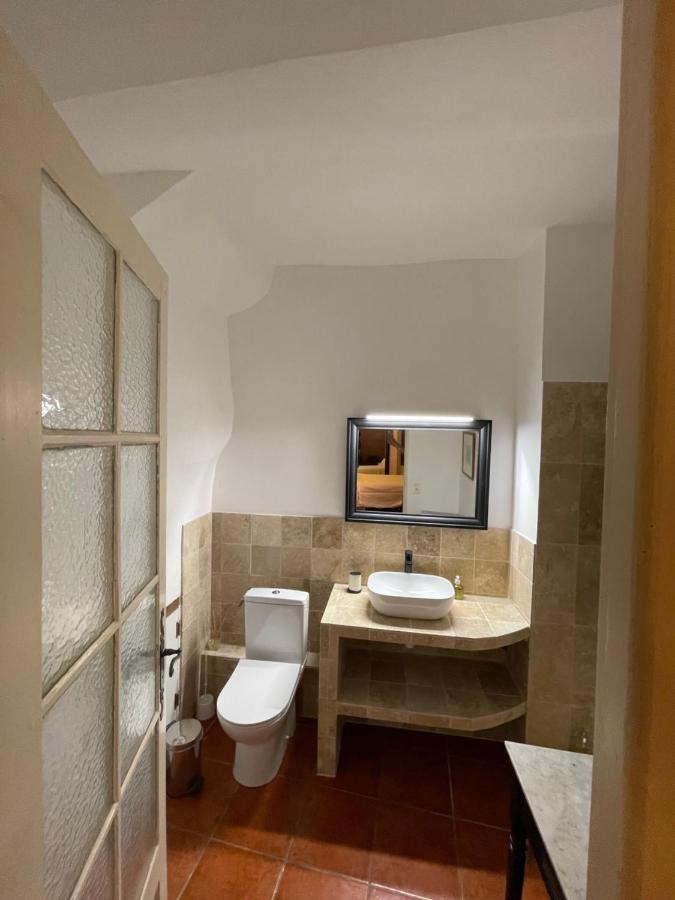 Chambres D' Hotes L'Escalo A Moutiers-Ste-Marie 무스티에생마리 외부 사진