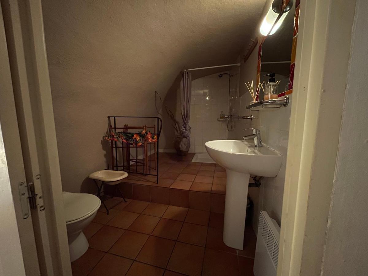 Chambres D' Hotes L'Escalo A Moutiers-Ste-Marie 무스티에생마리 외부 사진