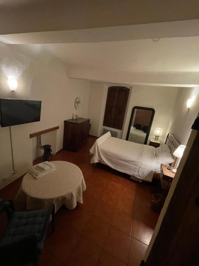 Chambres D' Hotes L'Escalo A Moutiers-Ste-Marie 무스티에생마리 외부 사진